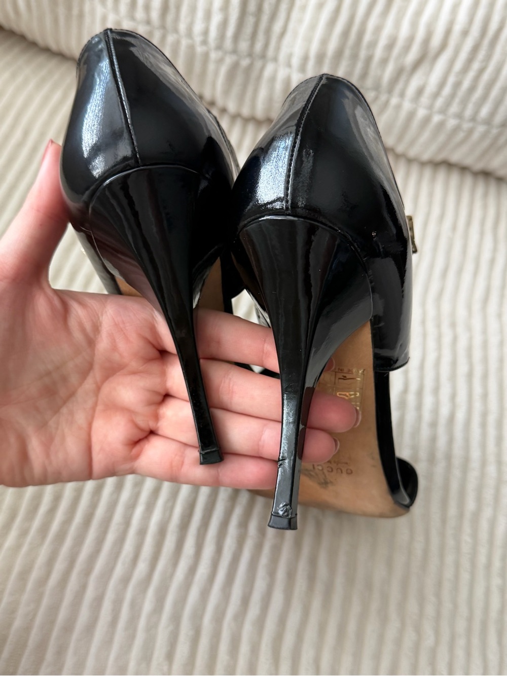 Vintage Gucci Patent Leather Designer
Heels Luxury 90s Glam US 7 - Picture 9 of 11